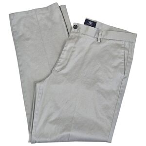 Dockers Men's Chinos in Light Tan- Classic Straight